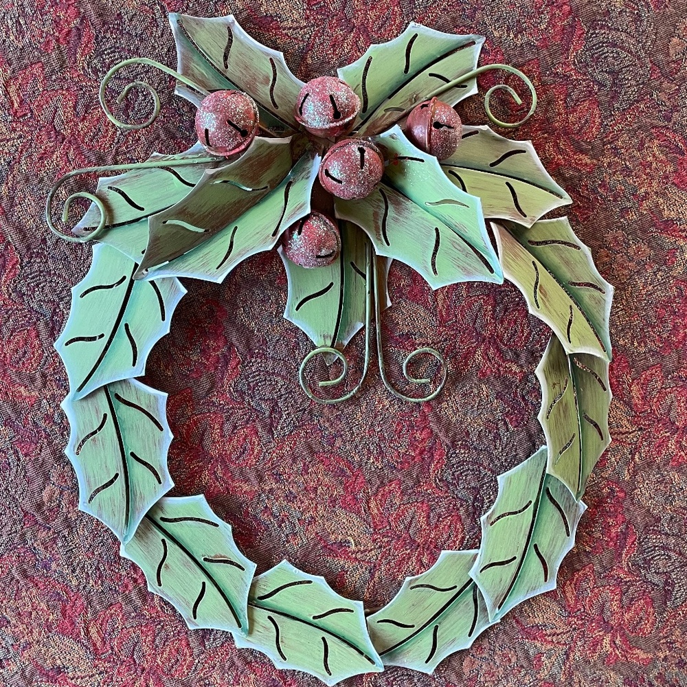 Metal Holiday Wreath